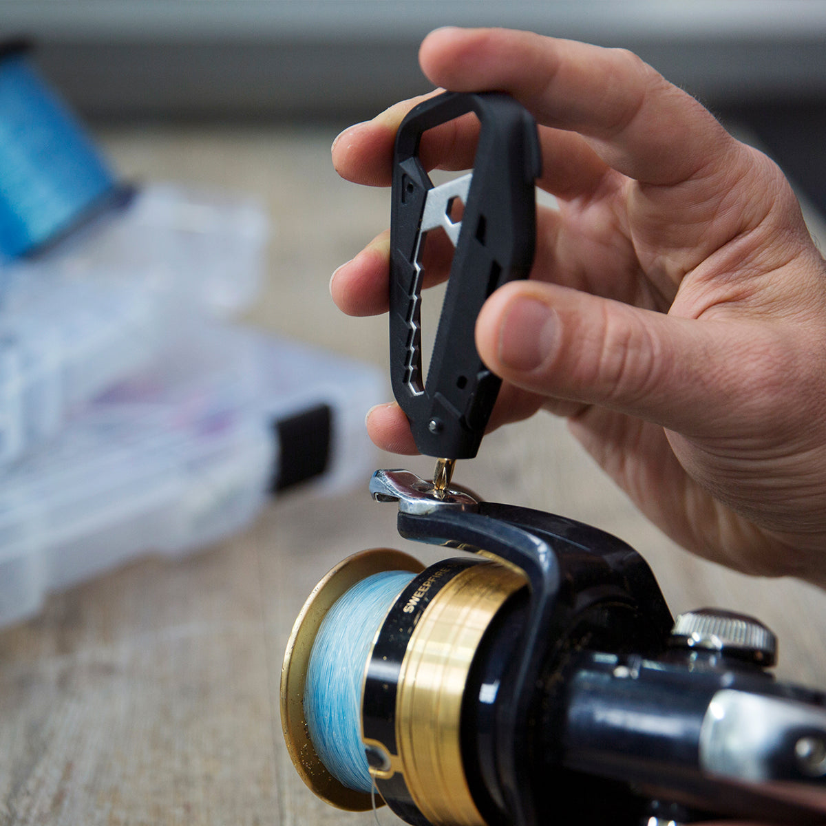 Portable screwdriver multitool